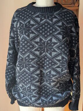 Vintage 80/90s Celio Paris Black/White "Snowflake" Patterned Crewneck Sweater